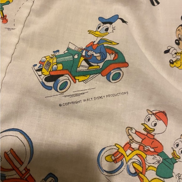 Kid’s Vintage Disney Apron - Picture 2 of 3